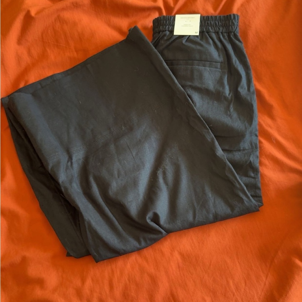 Banana Republic women’s black wide leg cropped linen pant
